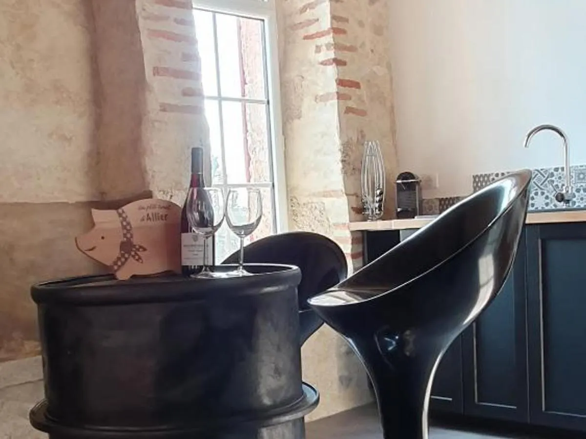 Maison 19Eme Renovee Avec Terrasse Et Bornes De Recharge - Fr-1-489-406 Cindre 0*,