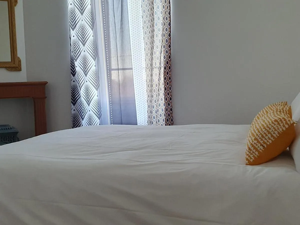 Maison 19Eme Renovee Avec Terrasse Et Bornes De Recharge - Fr-1-489-406 Cindre 0*,  France